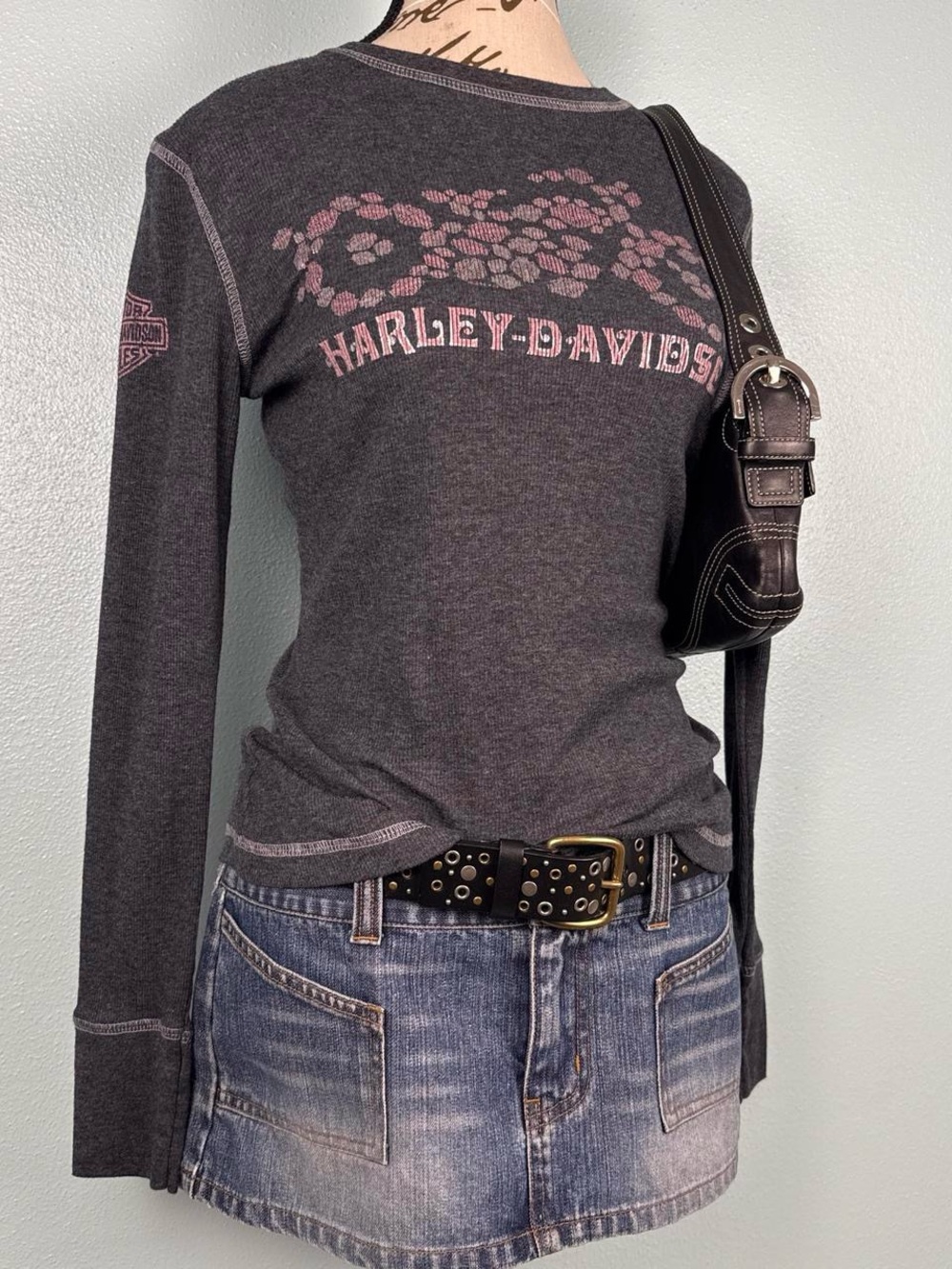 Vintage Y2K Harley Davidson Pink and Grey Motorcycle Printed Long Sleeve Top